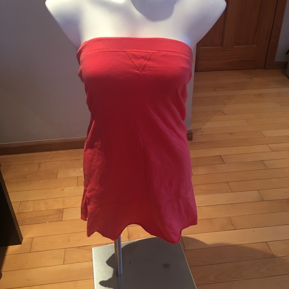 Hollister Tops - New Cute Hollister tunic 🌸😍